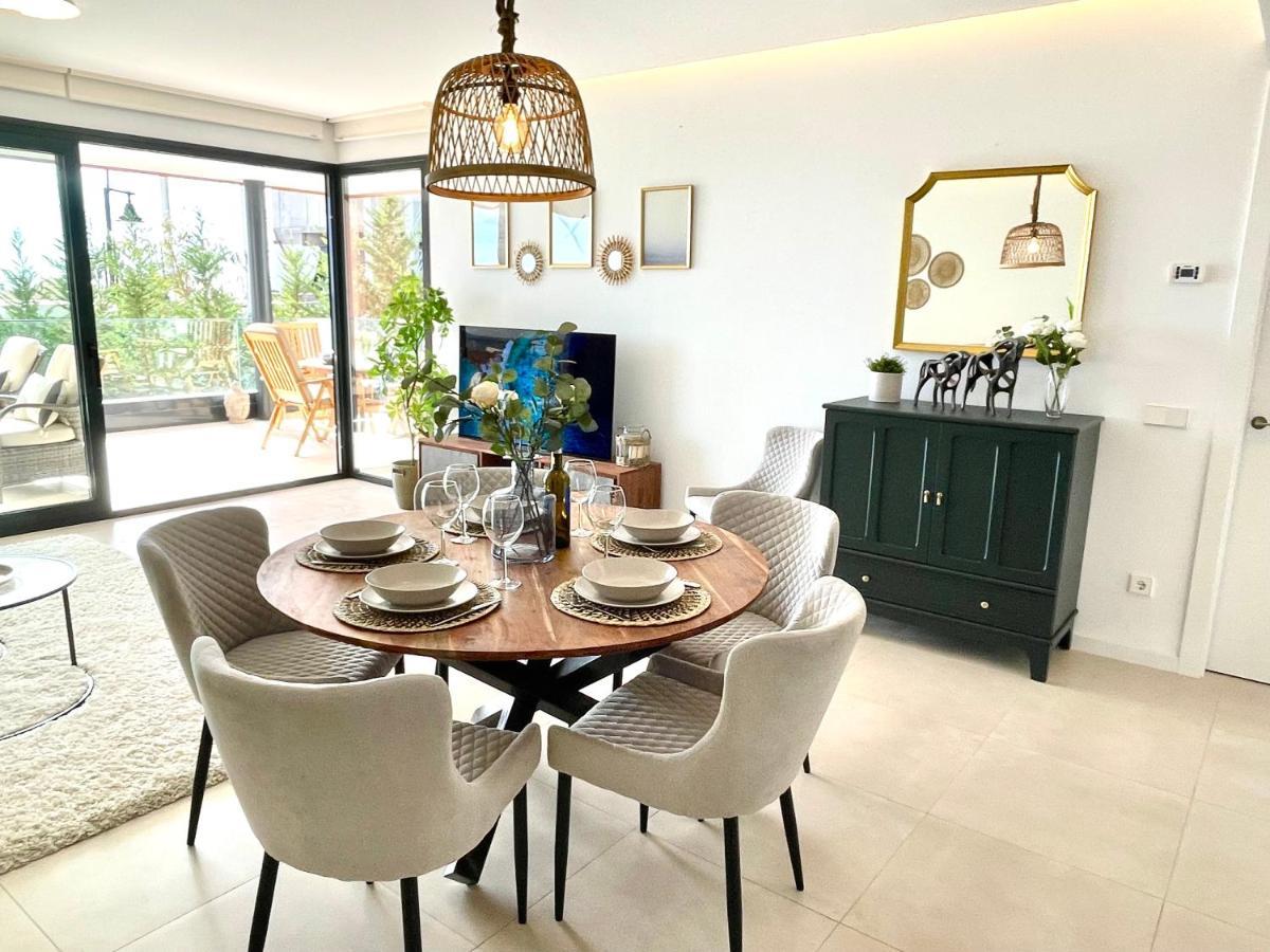 Luxury 3 Bedroom Apartment 300M From The Beach ฟูเอนฮิโรลา ภายนอก รูปภาพ