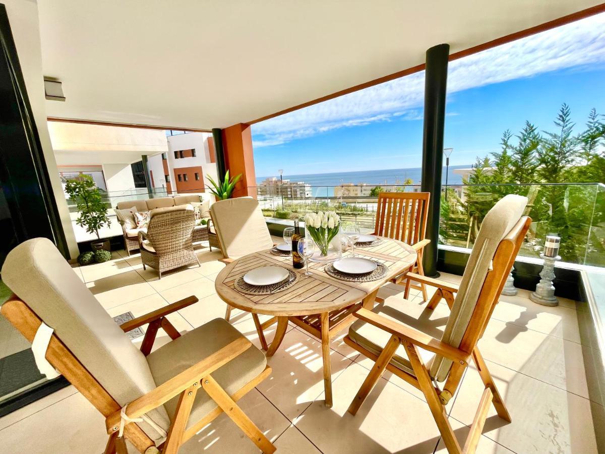 Luxury 3 Bedroom Apartment 300M From The Beach ฟูเอนฮิโรลา ภายนอก รูปภาพ