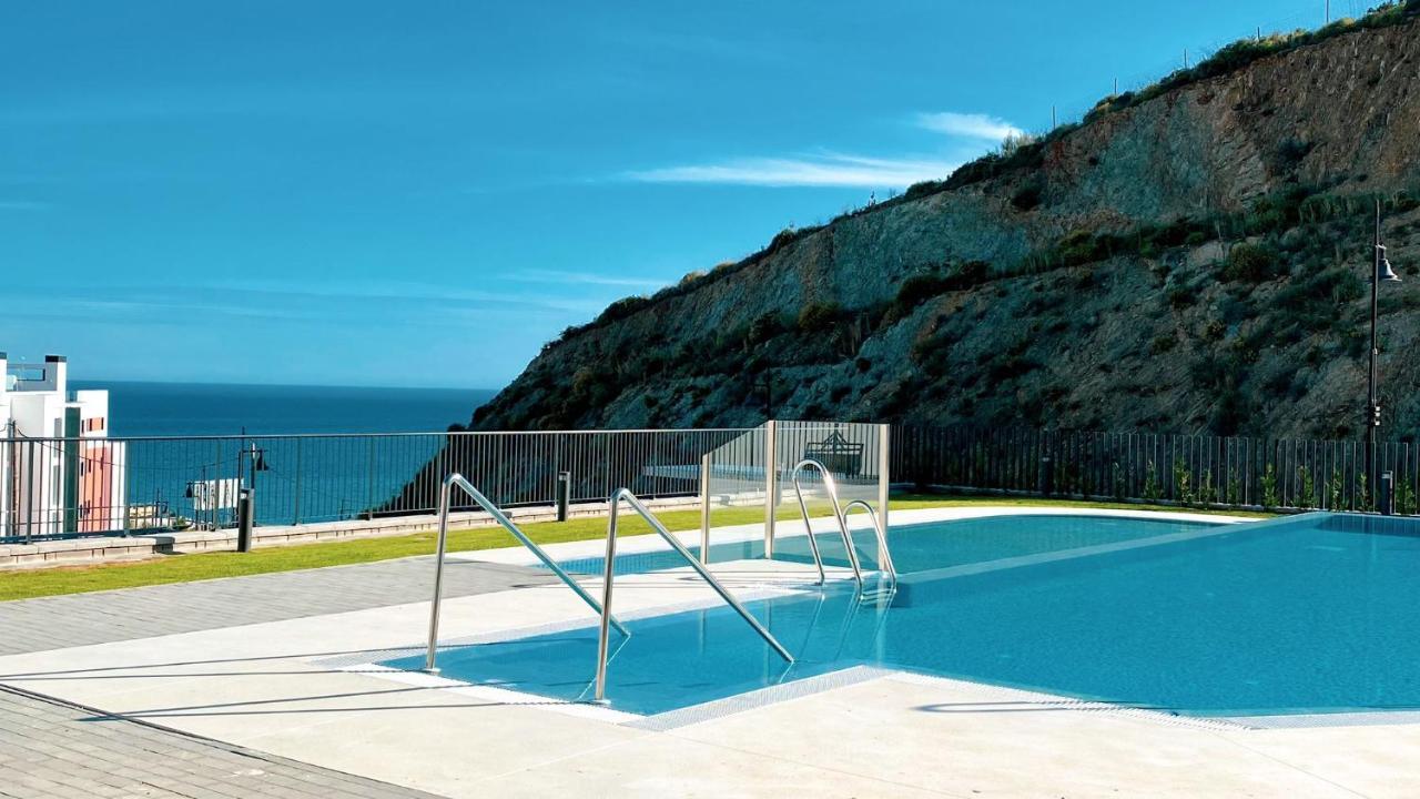 Luxury 3 Bedroom Apartment 300M From The Beach ฟูเอนฮิโรลา ภายนอก รูปภาพ