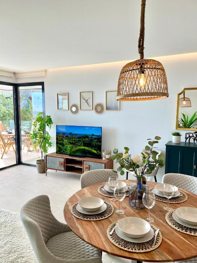 Luxury 3 Bedroom Apartment 300M From The Beach ฟูเอนฮิโรลา ภายนอก รูปภาพ