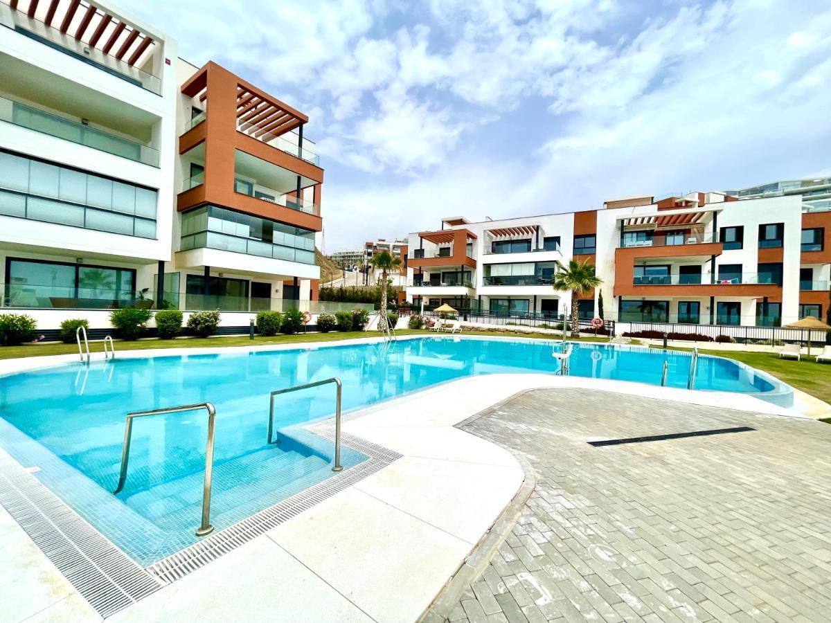 Luxury 3 Bedroom Apartment 300M From The Beach ฟูเอนฮิโรลา ภายนอก รูปภาพ